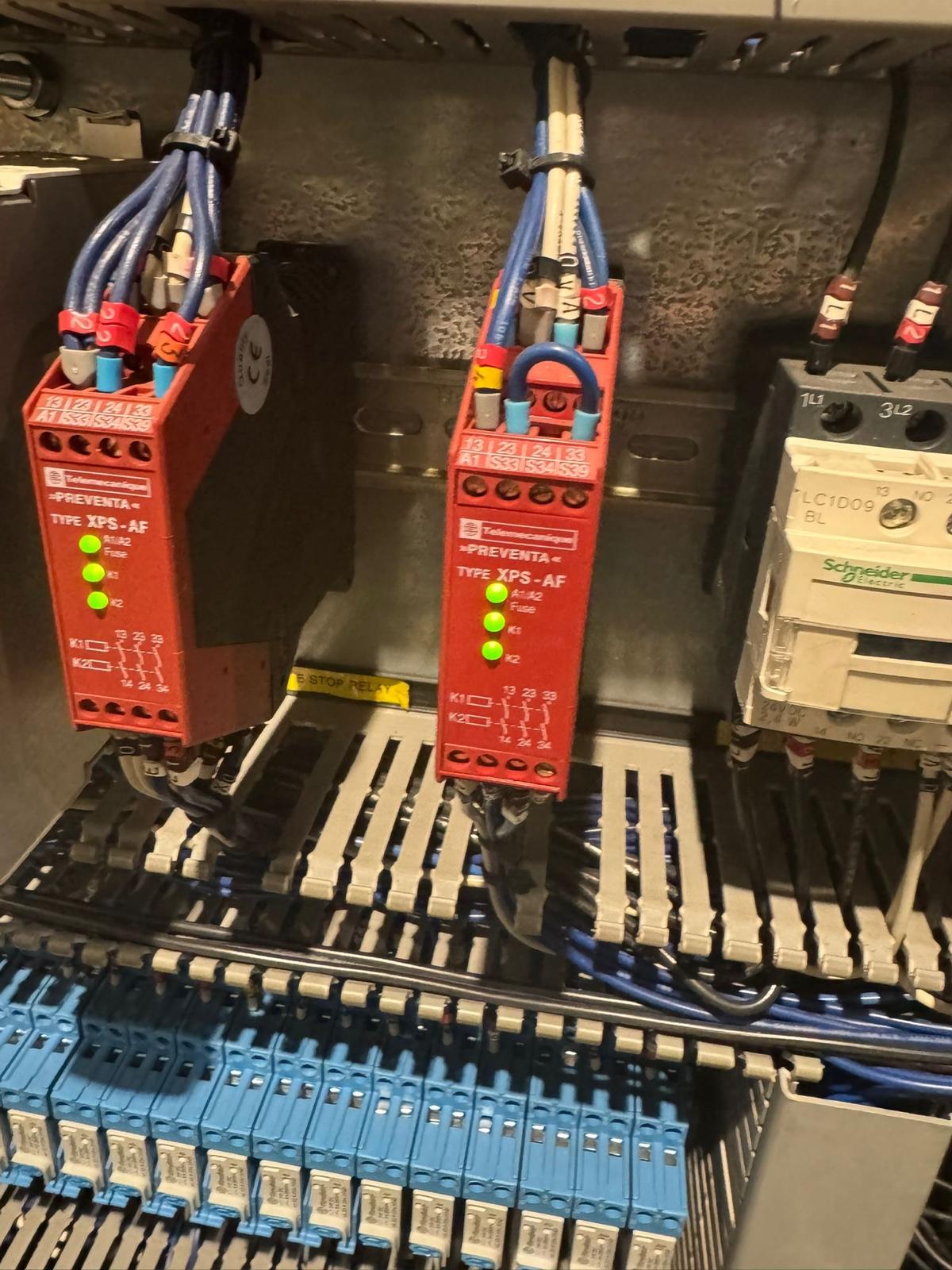 Safety relays