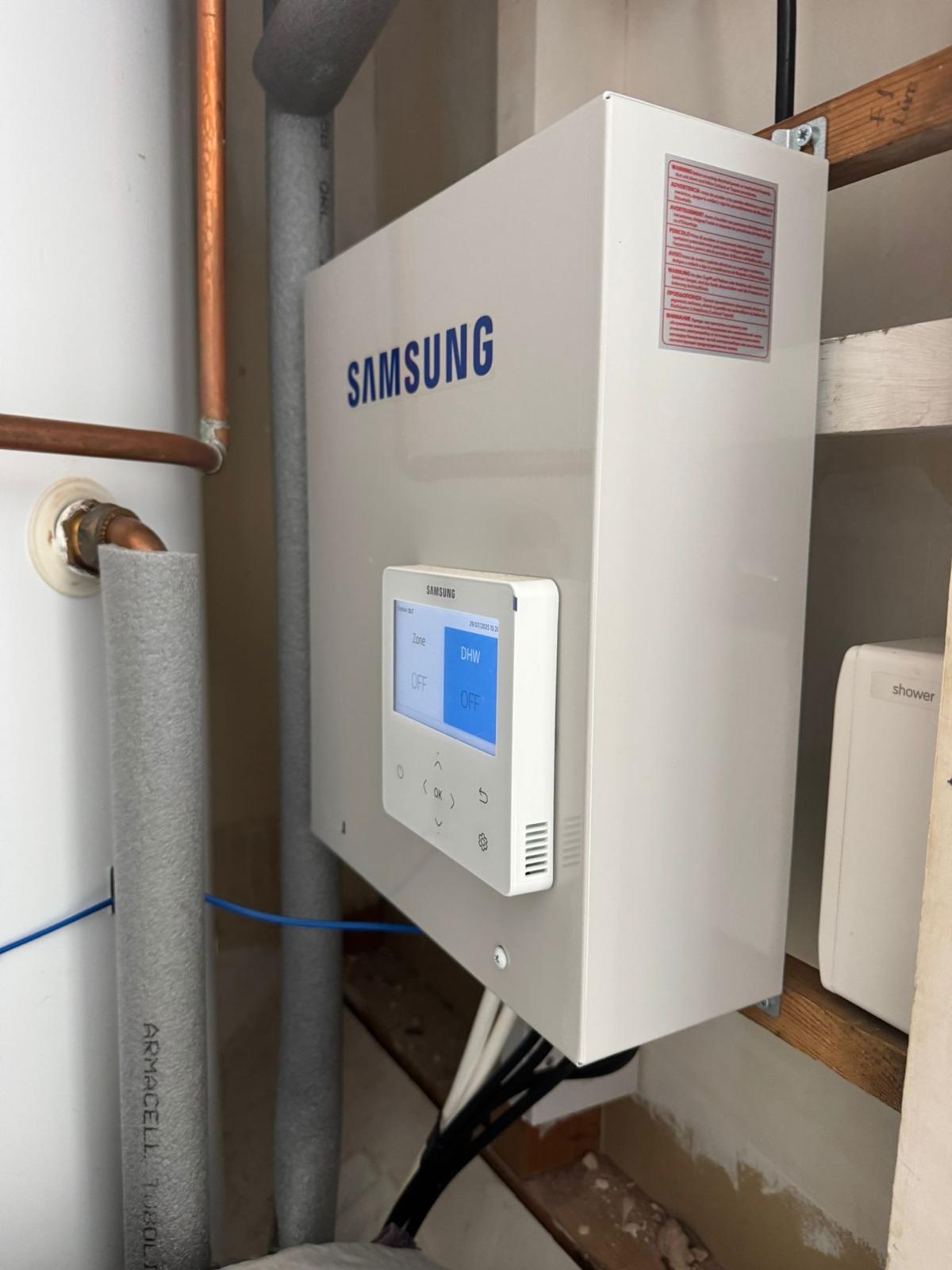 Heat pump hydro unit
