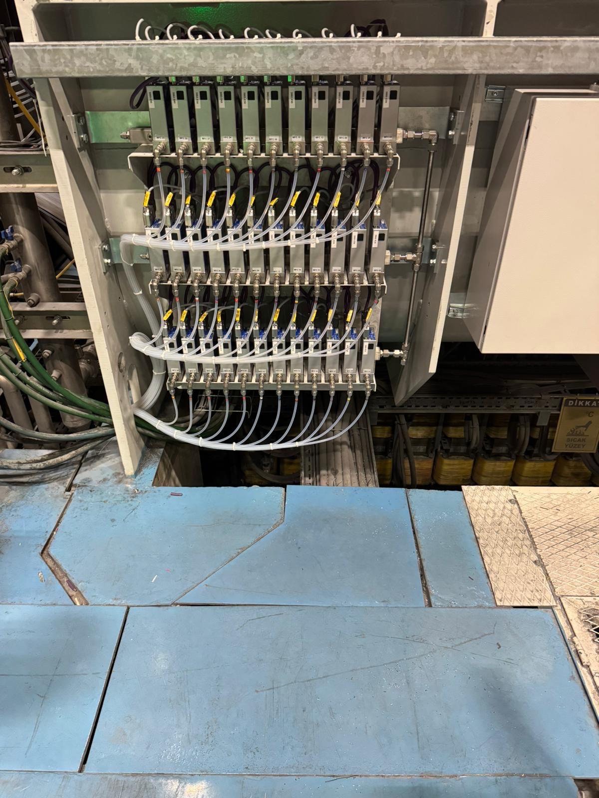 Gas control bank