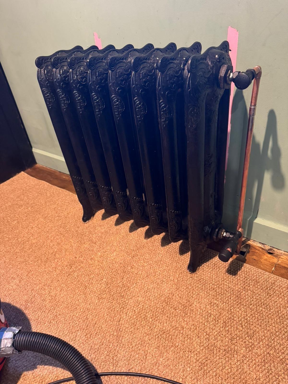 Cast iron radiator