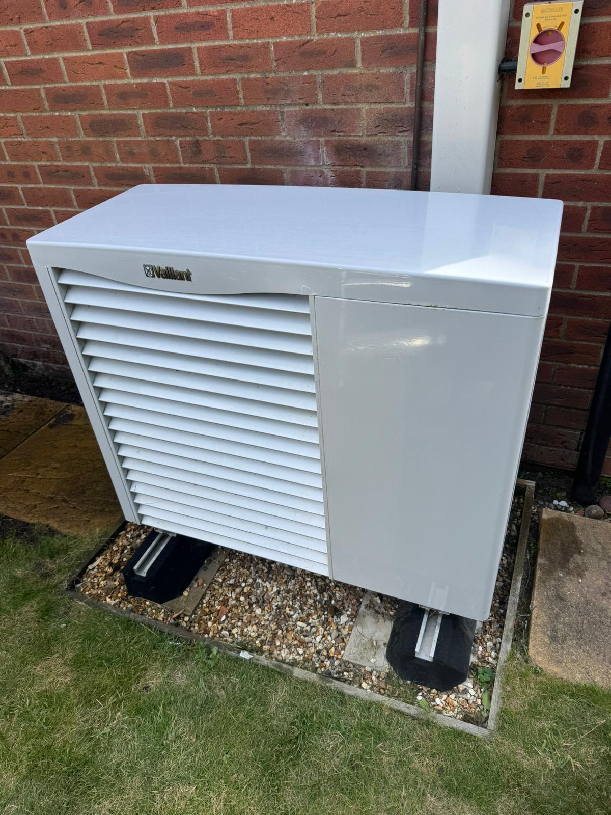 Air source heat pump